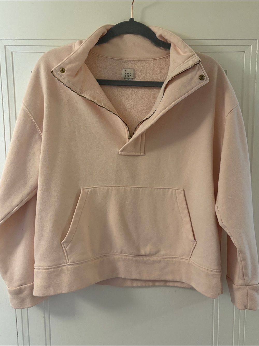 a new day Cropped Mock-Neck Hoodie in Pale Pink